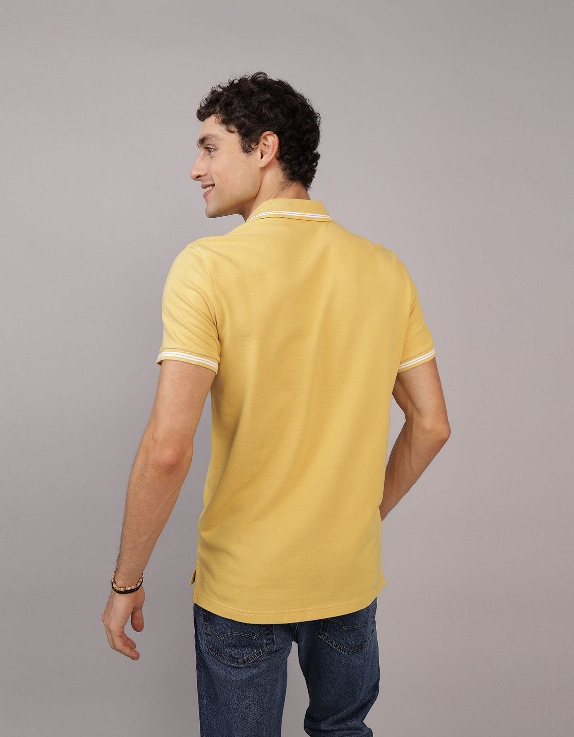 Polo sin Cuello Tipo Polo Clásica Ae - Dorado 1165_9150_760_ob