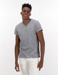 Polo sin Cuello con cuello en V de Ae - Gris 1177_1758_006_of