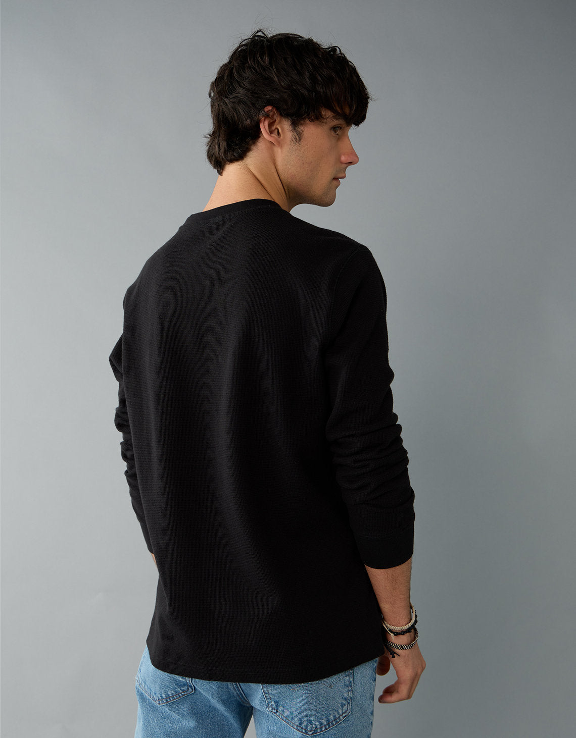 Polo sin Cuello Térmica de Manga Larga Ae - Negro 1182_4817_064_ob