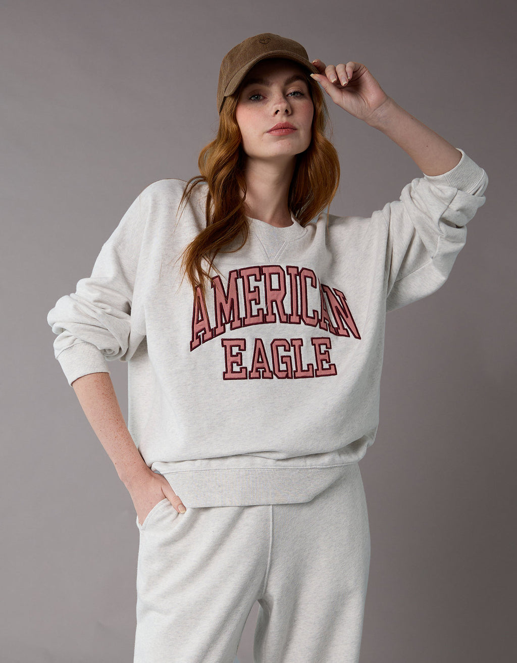 Polera Oversized Ae - Gris 1457_2700_092_of