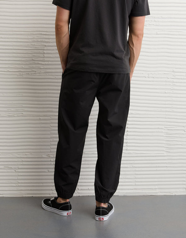 Jogger técnico Ae 24/7 - Negro