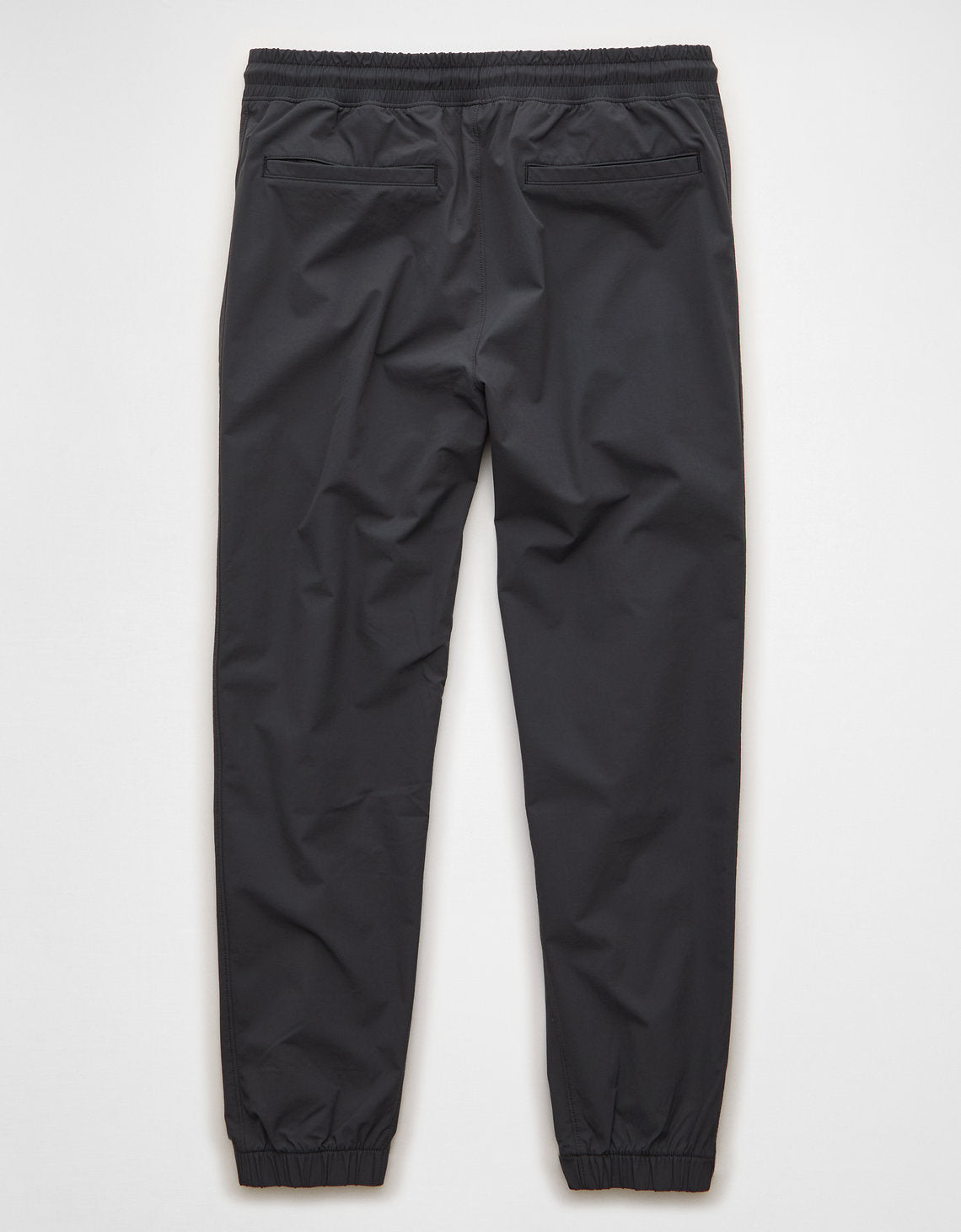 Jogger técnico Ae 24/7 - Gris 2123_5331_024_b