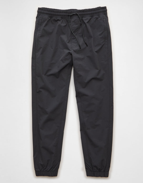 Jogger técnico Ae 24/7 - Gris