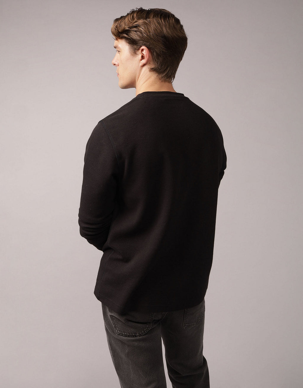Camiseta Thermal Manga Larga Ae - Negro 2171_4842_001_ob