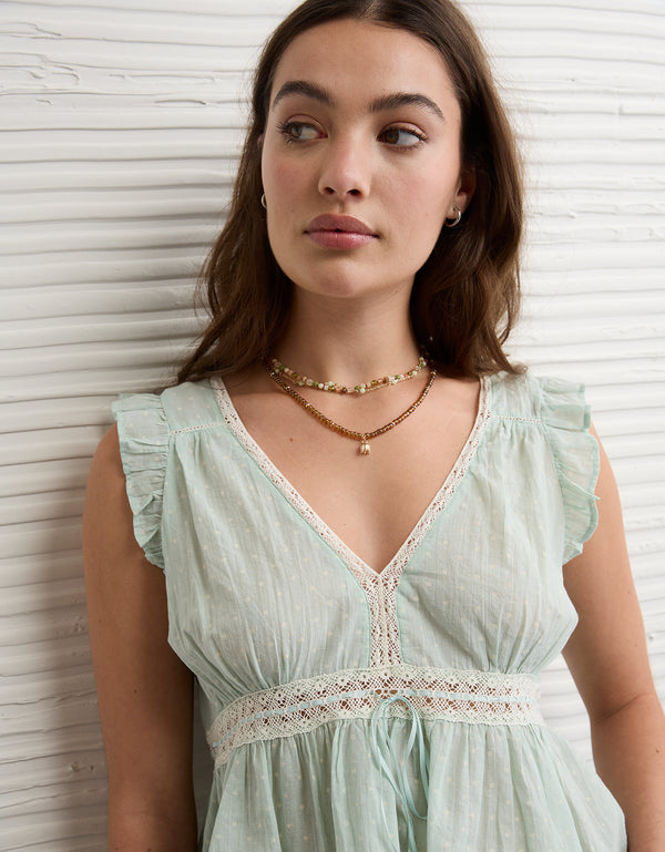 Blusa con Volantes y Ribete de Encaje - Generico
