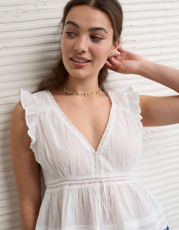 Blusa con Volantes y Ribete de Encaje - Blanco