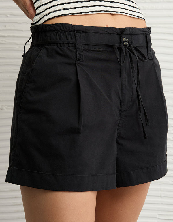 Short ligero de cintura alta. - Negro