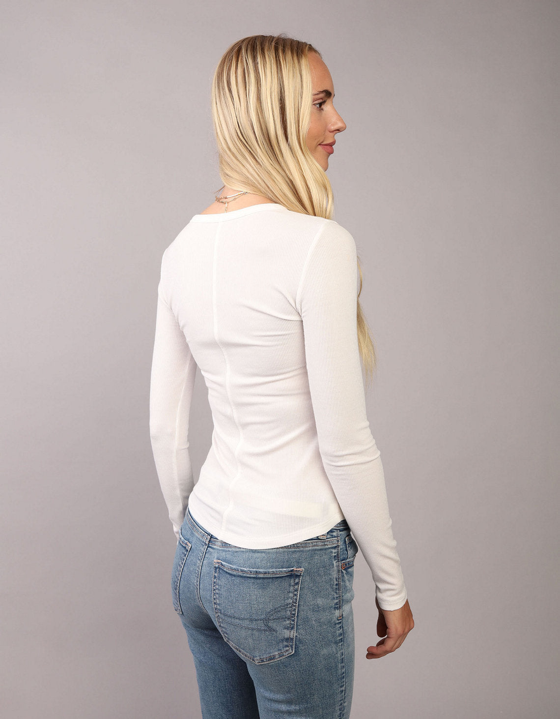 Camiseta de Manga Larga Tipo Henley Ae - Blanco 3376_1340_100_ob