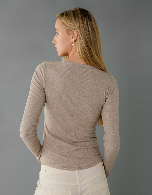Camiseta de Manga Larga Tipo Henley Ae - Café