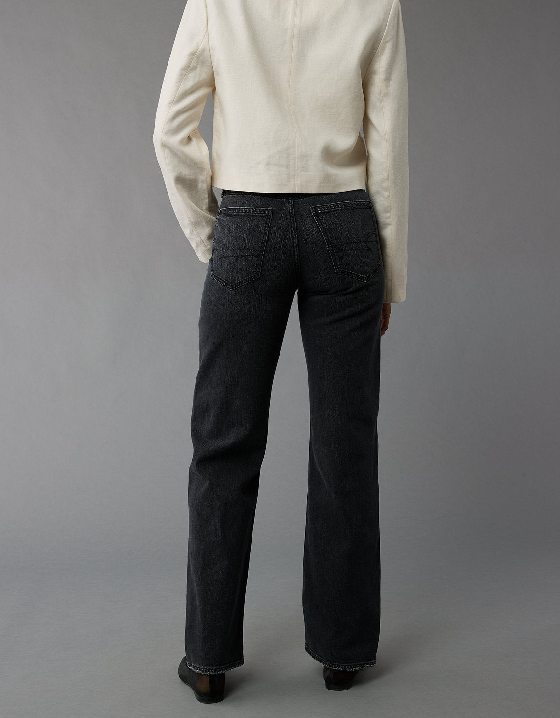 Jean Stovepipe Talle Alto Mujer AE - Negro 4435_5016_045_ob